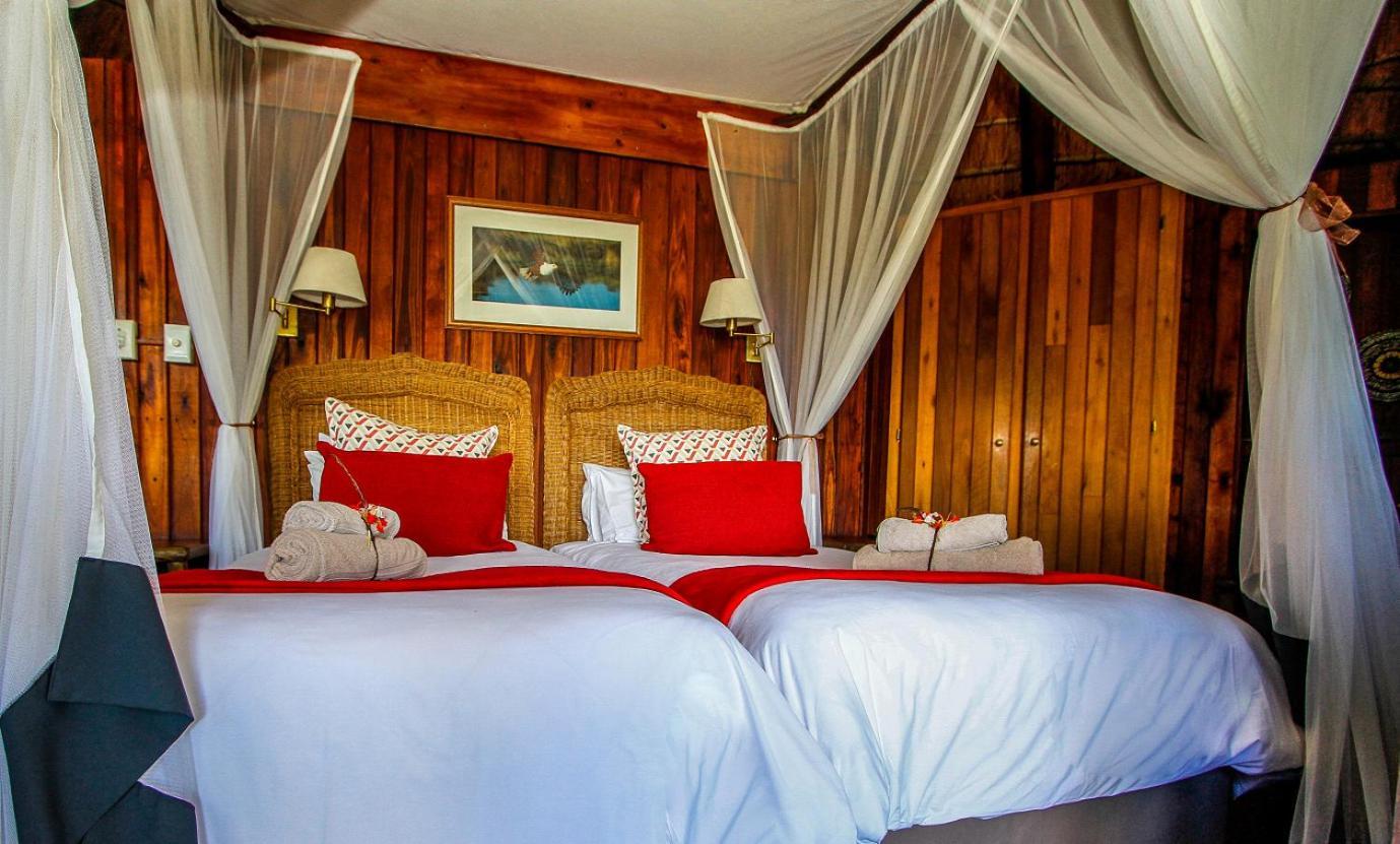Shayamoya Tiger Fishing And Game Lodge 퐁골라 외부 사진