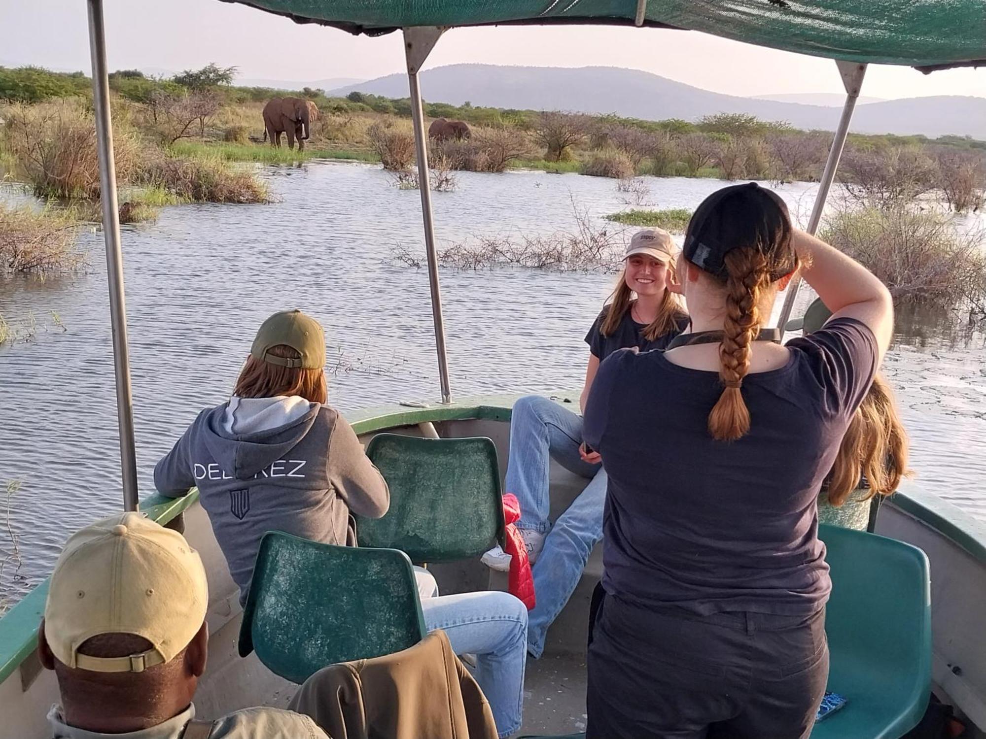 Shayamoya Tiger Fishing And Game Lodge 퐁골라 외부 사진