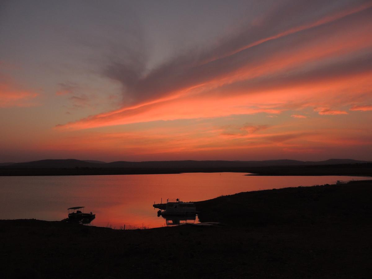 Shayamoya Tiger Fishing And Game Lodge 퐁골라 외부 사진